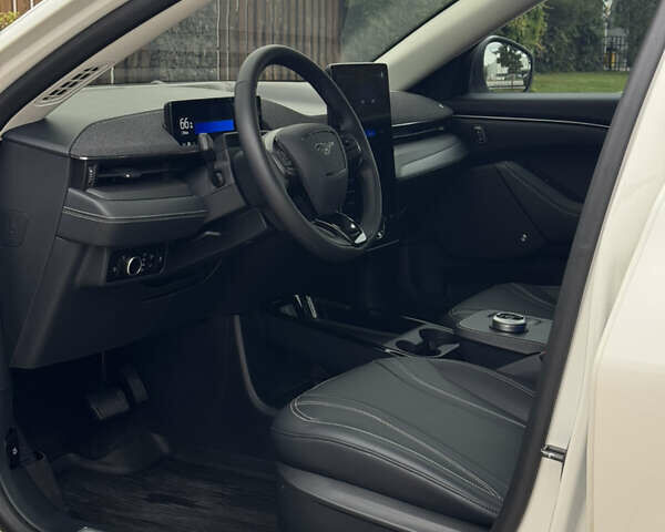 Форд Mustang Mach-E, объемом двигателя 0 л и пробегом 19 тыс. км за 29000 $, фото 25 на Automoto.ua