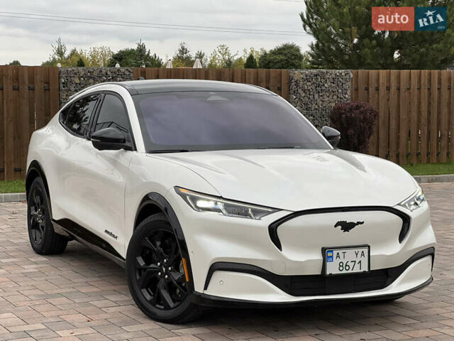 Форд Mustang Mach-E, объемом двигателя 0 л и пробегом 19 тыс. км за 29000 $, фото 6 на Automoto.ua