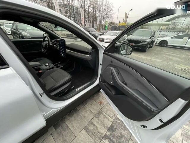 Форд Mustang Mach-E, об'ємом двигуна 0 л та пробігом 4 тис. км за 39900 $, фото 27 на Automoto.ua