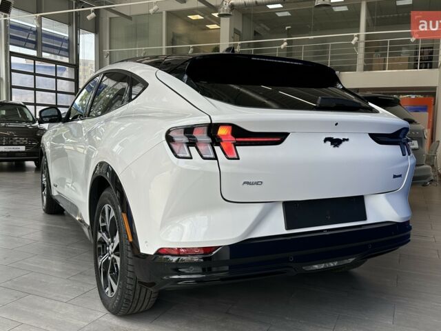 Форд Mustang Mach-E, объемом двигателя 0 л и пробегом 0 тыс. км за 55380 $, фото 3 на Automoto.ua
