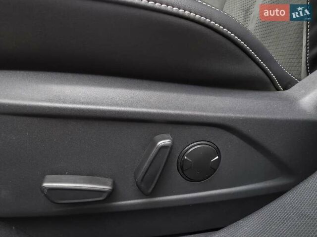 Жовтий Форд Mustang Mach-E, об'ємом двигуна 0 л та пробігом 46 тис. км за 35000 $, фото 18 на Automoto.ua