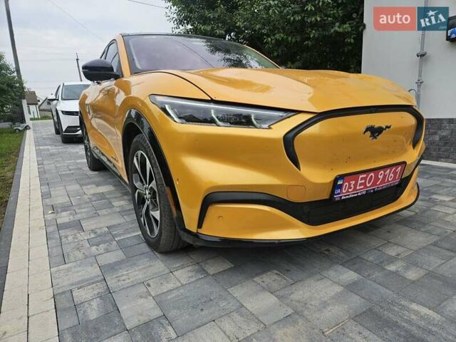 Жовтий Форд Mustang Mach-E, об'ємом двигуна 0 л та пробігом 33 тис. км за 27500 $, фото 2 на Automoto.ua