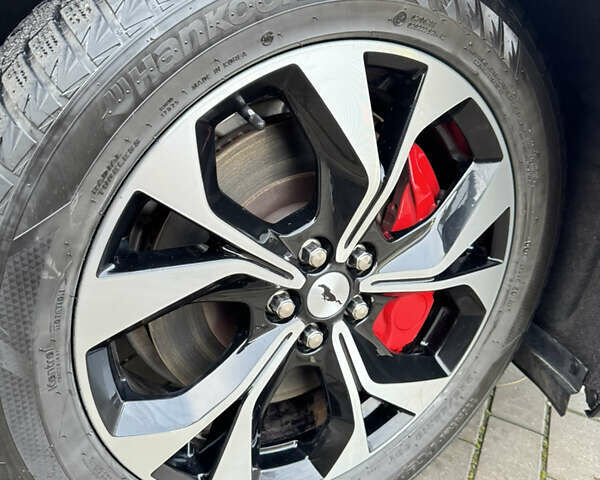 Жовтий Форд Mustang Mach-E, об'ємом двигуна 0 л та пробігом 27 тис. км за 33500 $, фото 12 на Automoto.ua