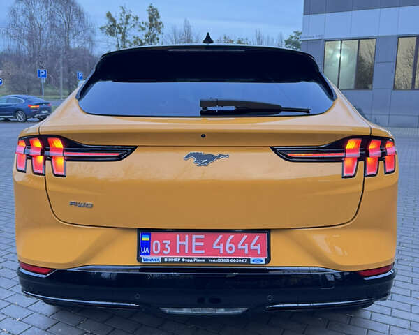 Жовтий Форд Mustang Mach-E, об'ємом двигуна 0 л та пробігом 27 тис. км за 33500 $, фото 4 на Automoto.ua