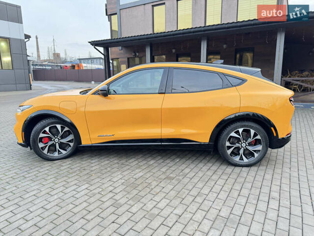 Жовтий Форд Mustang Mach-E, об'ємом двигуна 0 л та пробігом 27 тис. км за 33500 $, фото 9 на Automoto.ua
