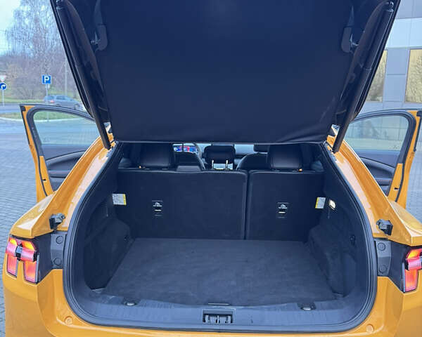 Жовтий Форд Mustang Mach-E, об'ємом двигуна 0 л та пробігом 27 тис. км за 33500 $, фото 32 на Automoto.ua