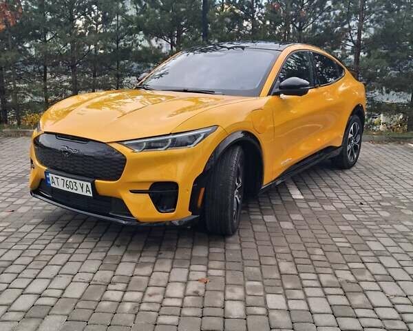 Жовтий Форд Mustang Mach-E, об'ємом двигуна 0 л та пробігом 9 тис. км за 27500 $, фото 9 на Automoto.ua