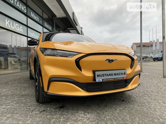 Желтый Форд Mustang Mach-E, объемом двигателя 0 л и пробегом 2 тыс. км за 40537 $, фото 20 на Automoto.ua