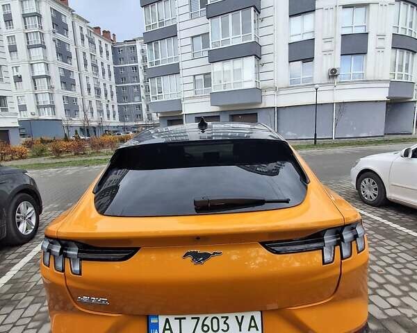 Жовтий Форд Mustang Mach-E, об'ємом двигуна 0 л та пробігом 9 тис. км за 27500 $, фото 13 на Automoto.ua