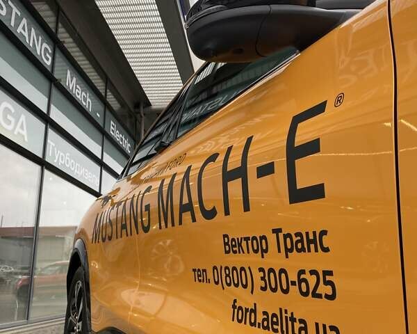 Желтый Форд Mustang Mach-E, объемом двигателя 0 л и пробегом 2 тыс. км за 40537 $, фото 27 на Automoto.ua