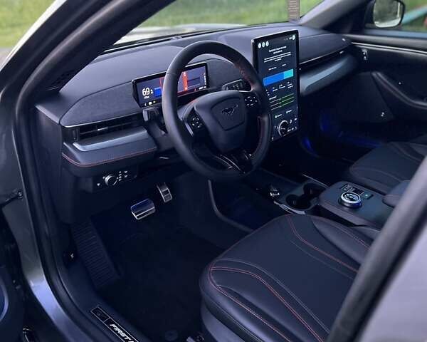Сірий Форд Mustang Mach-E, об'ємом двигуна 0 л та пробігом 46 тис. км за 32500 $, фото 24 на Automoto.ua