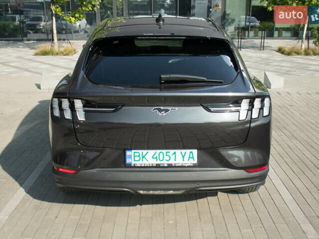 Серый Форд Mustang Mach-E, объемом двигателя 0 л и пробегом 46 тыс. км за 25500 $, фото 8 на Automoto.ua