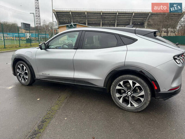 Серый Форд Mustang Mach-E, объемом двигателя 0 л и пробегом 73 тыс. км за 25000 $, фото 3 на Automoto.ua