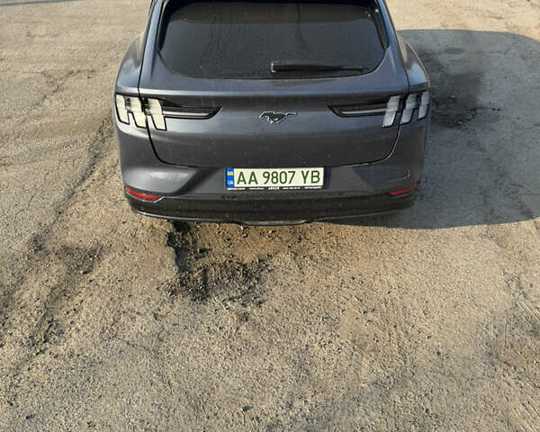 Серый Форд Mustang Mach-E, объемом двигателя 0 л и пробегом 59 тыс. км за 25500 $, фото 7 на Automoto.ua