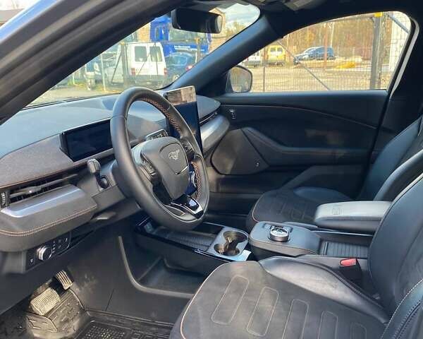 Сірий Форд Mustang Mach-E, об'ємом двигуна 0 л та пробігом 66 тис. км за 27300 $, фото 28 на Automoto.ua