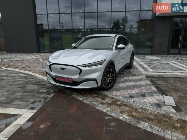 Серый Форд Mustang Mach-E, объемом двигателя 0 л и пробегом 76 тыс. км за 20999 $, фото 1 на Automoto.ua