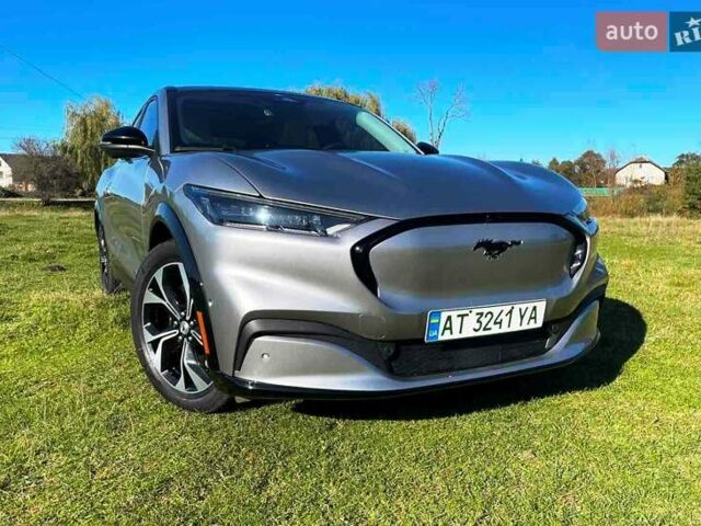 Серый Форд Mustang Mach-E, объемом двигателя 0 л и пробегом 48 тыс. км за 29000 $, фото 6 на Automoto.ua