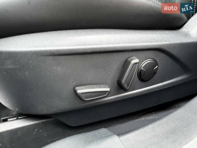 Серый Форд Mustang Mach-E, объемом двигателя 0 л и пробегом 60 тыс. км за 20800 $, фото 14 на Automoto.ua