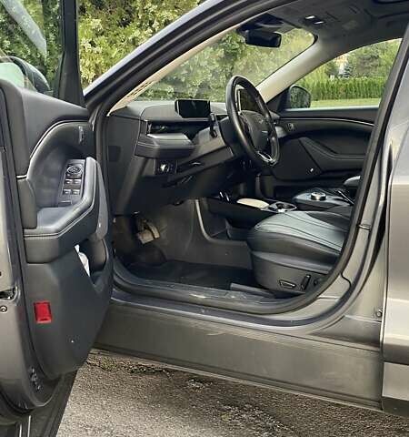 Сірий Форд Mustang Mach-E, об'ємом двигуна 0 л та пробігом 153 тис. км за 31004 $, фото 20 на Automoto.ua