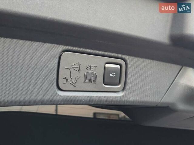 Серый Форд Mustang Mach-E, объемом двигателя 0 л и пробегом 48 тыс. км за 26000 $, фото 33 на Automoto.ua