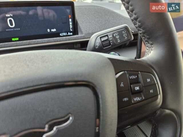 Сірий Форд Mustang Mach-E, об'ємом двигуна 0 л та пробігом 43 тис. км за 25000 $, фото 11 на Automoto.ua