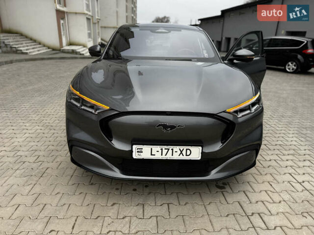 Сірий Форд Mustang Mach-E, об'ємом двигуна 0 л та пробігом 158 тис. км за 27772 $, фото 1 на Automoto.ua