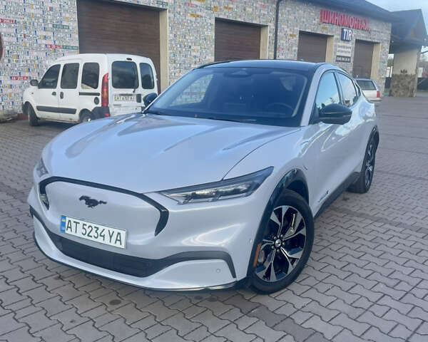 Форд Mustang Mach-E 2021 у Коломые на Automoto.ua Сірий Форд Mustang Mach-E, об'ємом двигуна 0 л та пробігом 67 тис. км за 26000 $, фото 7 на Automoto.ua