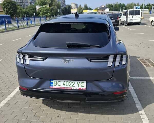 Серый Форд Mustang Mach-E, объемом двигателя 0 л и пробегом 72 тыс. км за 25000 $, фото 5 на Automoto.ua