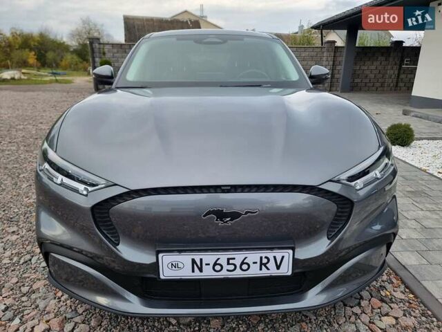 Серый Форд Mustang Mach-E, объемом двигателя 0 л и пробегом 175 тыс. км за 21900 $, фото 10 на Automoto.ua