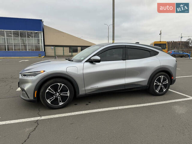 Серый Форд Mustang Mach-E, объемом двигателя 0 л и пробегом 48 тыс. км за 21800 $, фото 4 на Automoto.ua