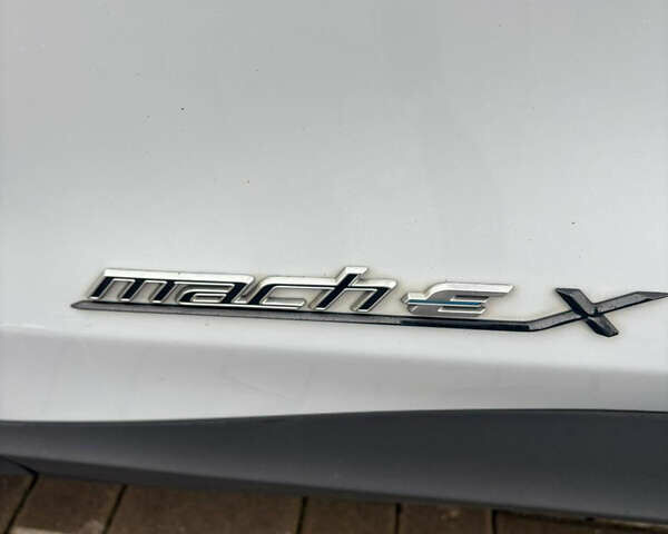 Серый Форд Mustang Mach-E, объемом двигателя 0 л и пробегом 110 тыс. км за 22900 $, фото 10 на Automoto.ua