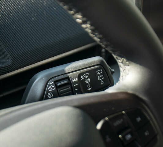 Серый Форд Mustang Mach-E, объемом двигателя 0 л и пробегом 46 тыс. км за 25500 $, фото 19 на Automoto.ua