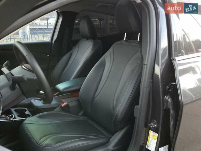 Серый Форд Mustang Mach-E, объемом двигателя 0 л и пробегом 48 тыс. км за 26000 $, фото 8 на Automoto.ua