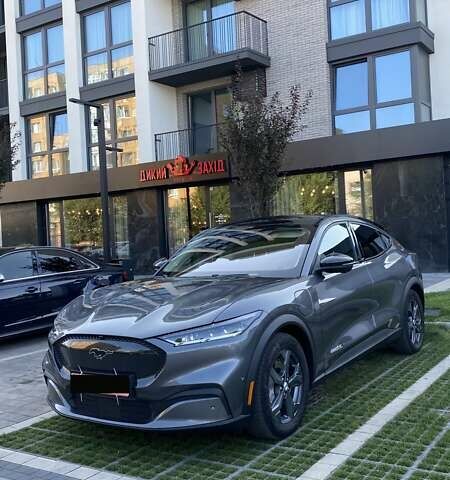 Сірий Форд Mustang Mach-E, об'ємом двигуна 0 л та пробігом 153 тис. км за 31004 $, фото 1 на Automoto.ua