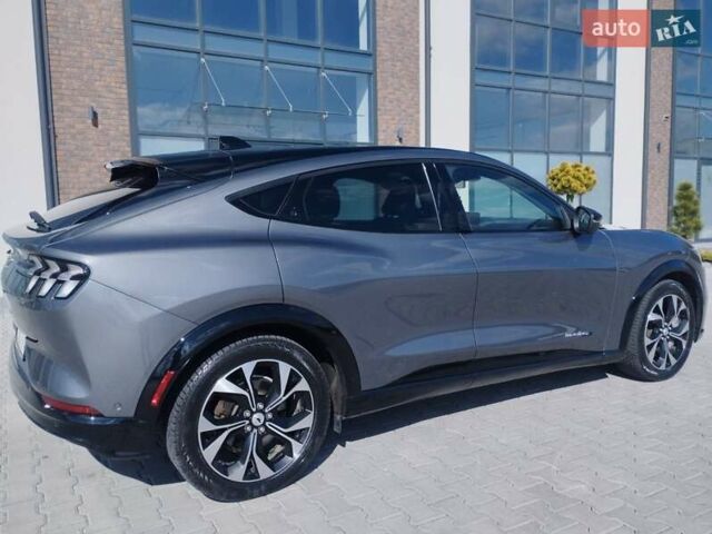 Серый Форд Mustang Mach-E, объемом двигателя 0 л и пробегом 86 тыс. км за 26100 $, фото 5 на Automoto.ua