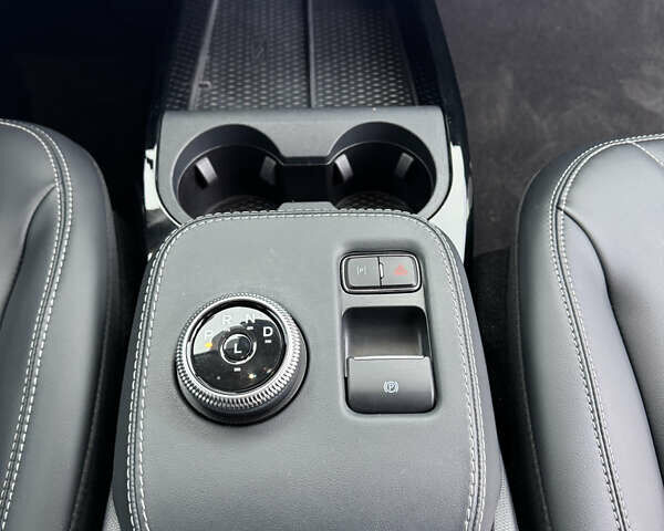 Серый Форд Mustang Mach-E, объемом двигателя 0 л и пробегом 48 тыс. км за 21800 $, фото 26 на Automoto.ua