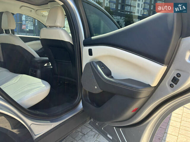 Серый Форд Mustang Mach-E, объемом двигателя 0 л и пробегом 48 тыс. км за 29000 $, фото 23 на Automoto.ua