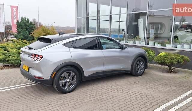 Серый Форд Mustang Mach-E, объемом двигателя 0 л и пробегом 136 тыс. км за 21800 $, фото 13 на Automoto.ua