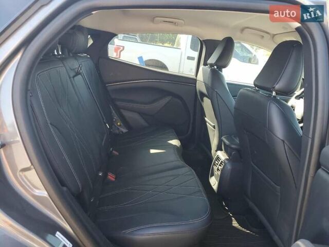 Серый Форд Mustang Mach-E, объемом двигателя 0 л и пробегом 42 тыс. км за 10000 $, фото 10 на Automoto.ua