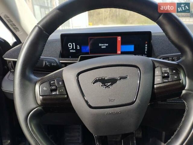 Серый Форд Mustang Mach-E, объемом двигателя 0 л и пробегом 86 тыс. км за 26100 $, фото 30 на Automoto.ua