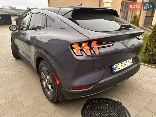 Сірий Форд Mustang Mach-E, об'ємом двигуна 0 л та пробігом 90 тис. км за 22500 $, фото 12 на Automoto.ua