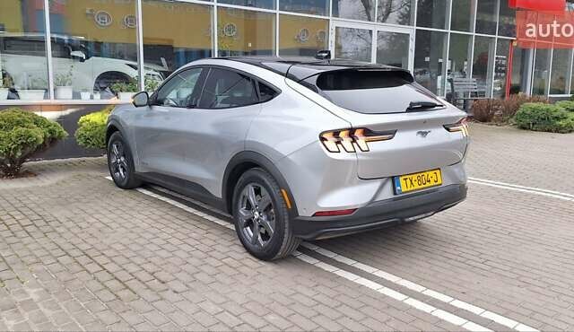 Серый Форд Mustang Mach-E, объемом двигателя 0 л и пробегом 136 тыс. км за 21800 $, фото 14 на Automoto.ua