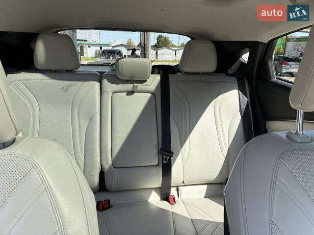 Серый Форд Mustang Mach-E, объемом двигателя 0 л и пробегом 48 тыс. км за 29000 $, фото 18 на Automoto.ua