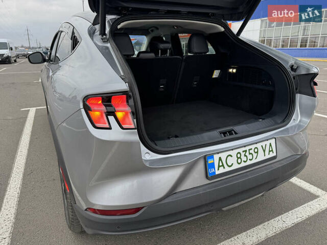 Серый Форд Mustang Mach-E, объемом двигателя 0 л и пробегом 48 тыс. км за 21800 $, фото 37 на Automoto.ua