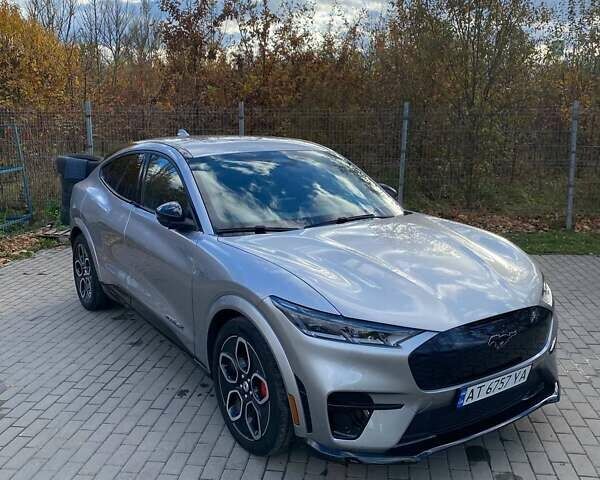 Сірий Форд Mustang Mach-E, об'ємом двигуна 0 л та пробігом 66 тис. км за 27300 $, фото 5 на Automoto.ua