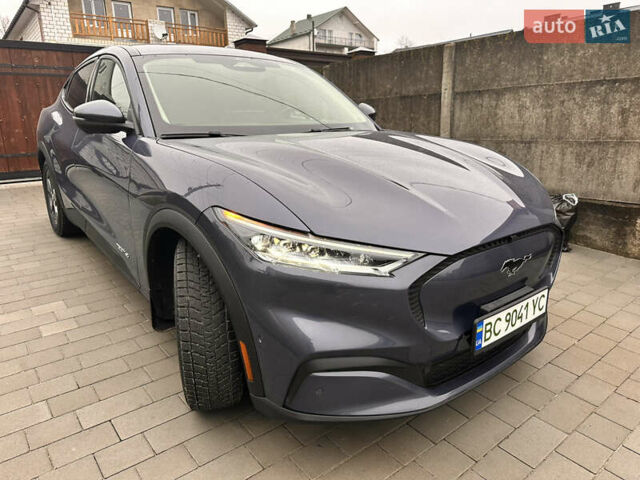 Сірий Форд Mustang Mach-E, об'ємом двигуна 0 л та пробігом 90 тис. км за 22500 $, фото 4 на Automoto.ua