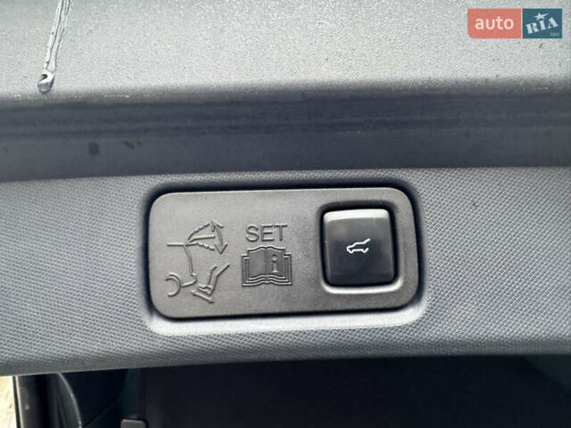 Серый Форд Mustang Mach-E, объемом двигателя 0 л и пробегом 86 тыс. км за 24000 $, фото 10 на Automoto.ua