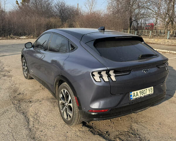Серый Форд Mustang Mach-E, объемом двигателя 0 л и пробегом 59 тыс. км за 25500 $, фото 6 на Automoto.ua