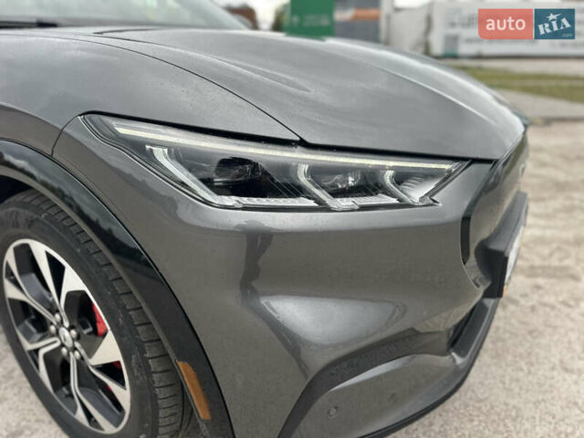 Сірий Форд Mustang Mach-E, об'ємом двигуна 0 л та пробігом 76 тис. км за 25500 $, фото 8 на Automoto.ua