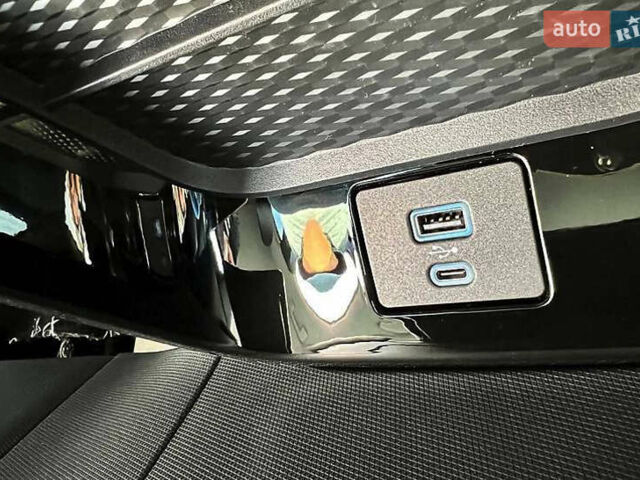 Серый Форд Mustang Mach-E, объемом двигателя 0 л и пробегом 45 тыс. км за 28500 $, фото 27 на Automoto.ua